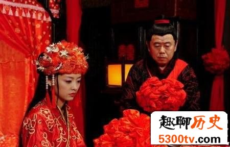 武大郎娶潘金莲的原因是什么？是因为“美貌”？