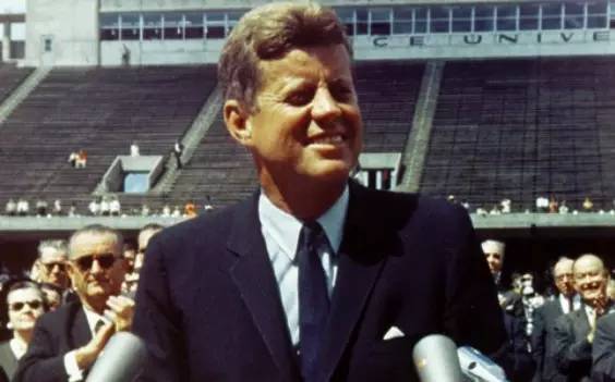 被刺杀身亡的四位美国总统-肯尼迪