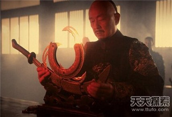 古代传说最牛武器：李元霸的锤重八百斤
