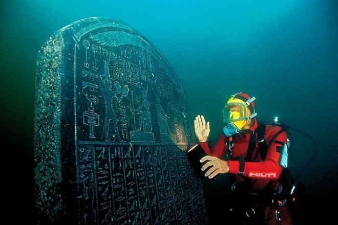 探秘一夜之间神秘消失的埃及古城 海底沉睡2000年