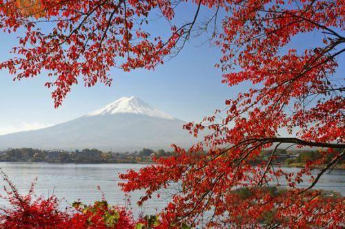 全球10大有名的火山度假胜地：西西里岛上榜