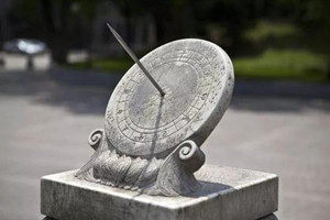 日晷是什么，古代专门记录时间的仪器(最早由古