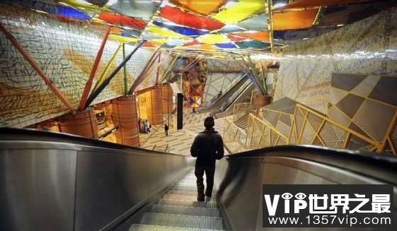 世界上最神奇的地铁108公里长的地下艺术展览馆