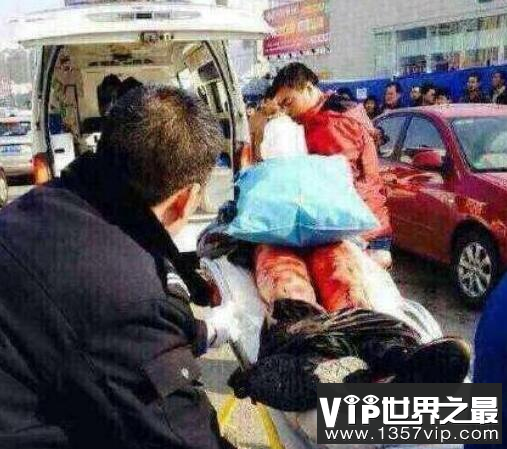 2·13北京清华校园男子自宫事件，挥刀自宫后跳楼自杀