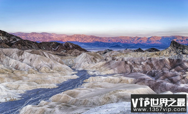 美国死亡谷国家公园被称为最热、最干燥的国家公园