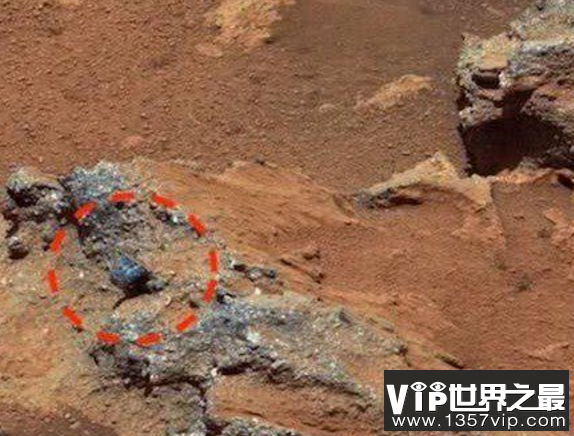 火星上出现古代黑色海洋化石？应该只是一块岩石！