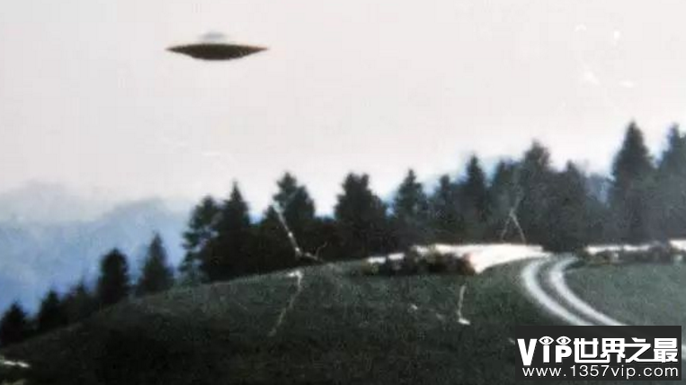 天文学家公开宣布追踪UFO和寻找外星人