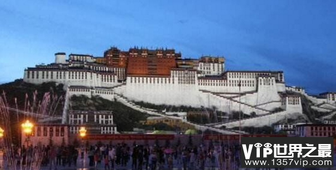 西藏布达拉宫灵异事件，宫殿上空惊现外星飞船