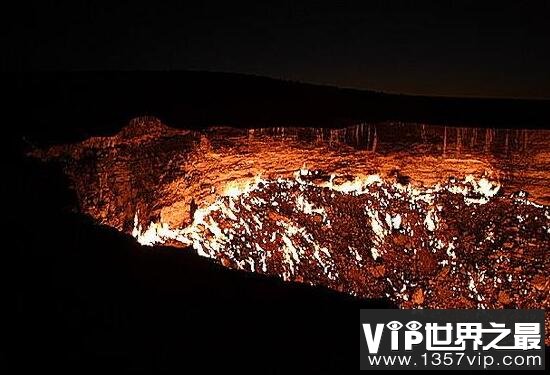 盘点世界十大地狱之门，俄罗斯地狱之门惊现鬼魂哀叫