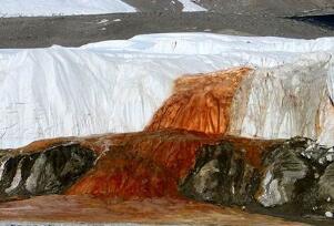 南极血瀑布揭开真相，血流成河只因瀑布中铁元素氧化