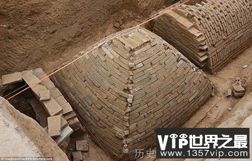 考古学家在中国发现埃及金字塔