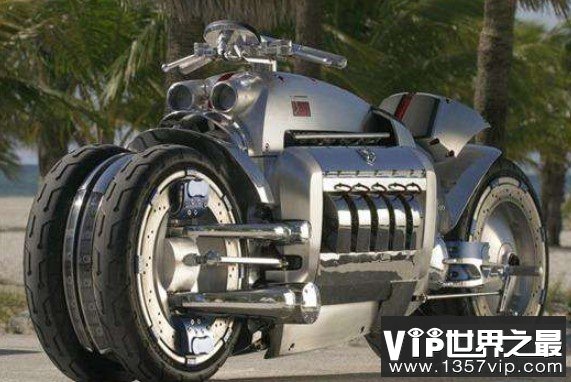 世界上最重的摩托车，长9米、高3米多、重达14吨(www.5300tv.com)