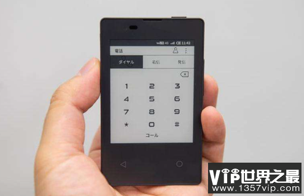 世界上最轻薄的手机：京瓷KY-01L（2.8英寸显示屏/公交卡大小）