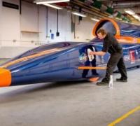 世界上最快的改装车：音速之风陆地极速车，时速高达3218km