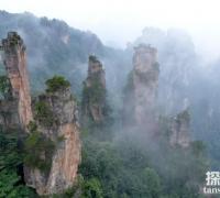 张家界天子山，奇石危峰秀丽无边