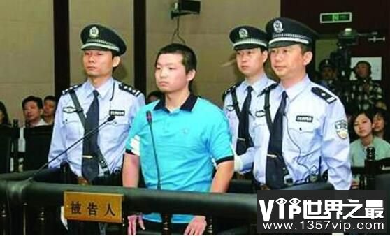 解密杨佳袭警案事件的真相，小案件引发的大事件(冲动是魔鬼)