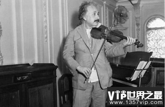 爱因斯坦是个音乐家，被科学埋没的小提琴大师