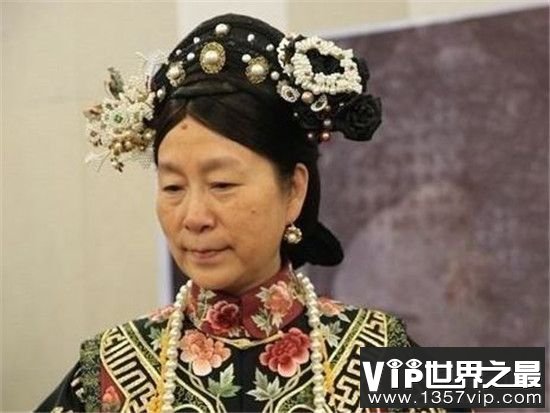 【慈禧逃亡西安时为何收周莹为义女】干女儿周莹为慈禧太后作了哪些事？