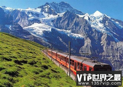 世界上10条最令人惊异的铁路 体验世界顶级火车旅行