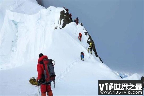 世界登山史上十大山难 第一造成四十人丧生，你都知道哪几件