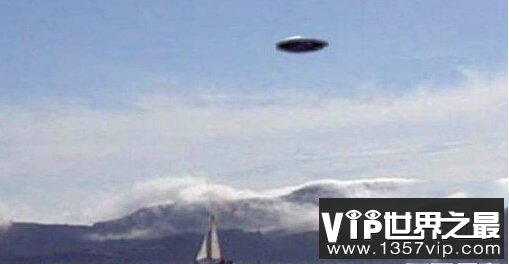 UFO造访美国：水下竟然藏匿外星人基地