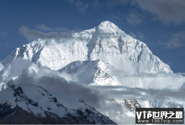 全球十大名山排行榜 珠峰仅列第八，第一位喜马拉雅山