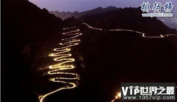 中国最美的10条公路 自驾风景最美的高速公路