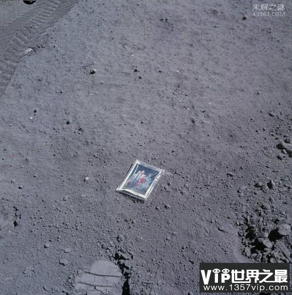 历史老照片——希特勒当伴郎，月球上的人类照片