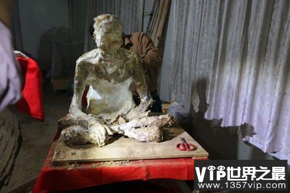 六祖慧能肉身千年不腐之谜，其实他就是一个中国版的木乃伊