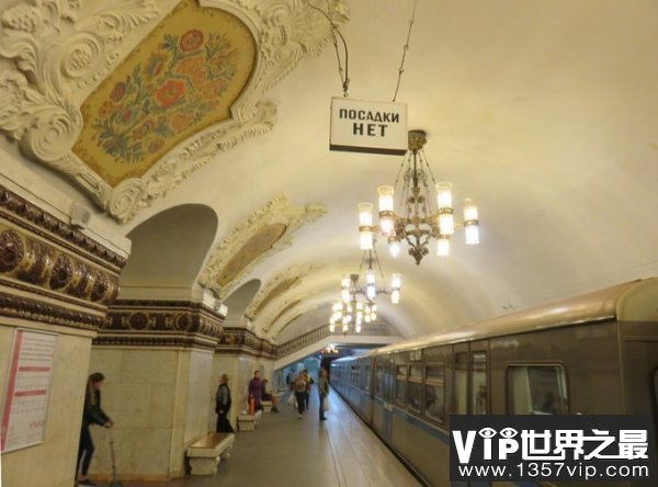 神秘的莫斯科地铁2号线：世界十大禁地之一