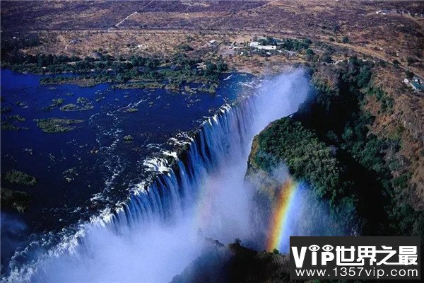 世界最深河流是什么：刚果河平均深度达220米