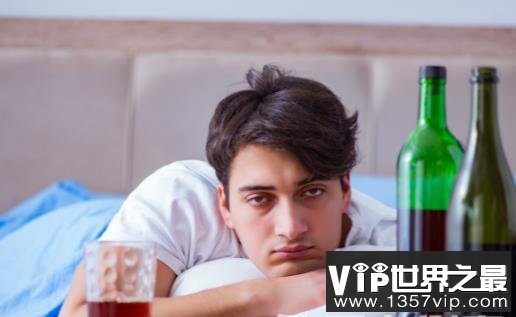 酒后头疼影响到生活和工作 能缓解酒后头痛的方法