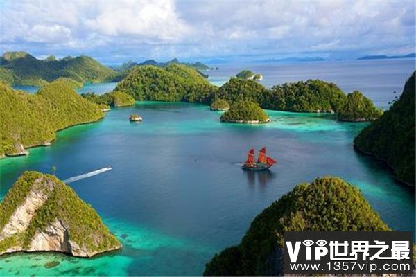 世界最大的单个岛屿国家：印度尼西亚