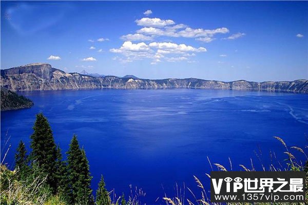 世界十大最美火山口湖泊，美得像人间天堂！