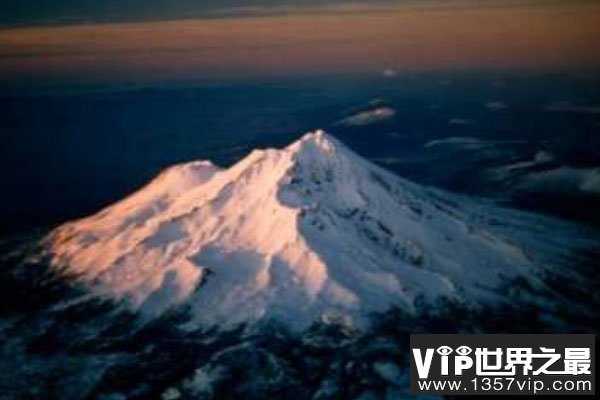 美国最危险的火山：夏威夷几劳亚活火山