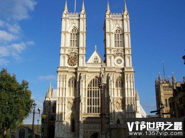 英国10大最古老的建筑，威斯敏斯特教堂排在榜首