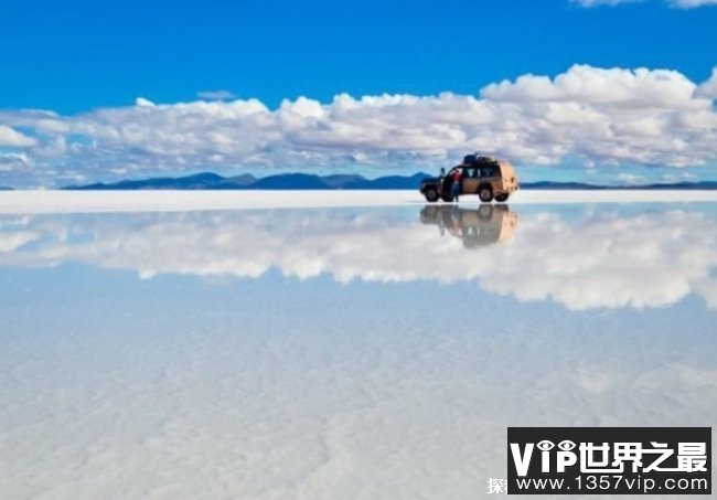 世界上最大的盐滩 玻利维亚的乌尤尼盐沼(天然盐田)
