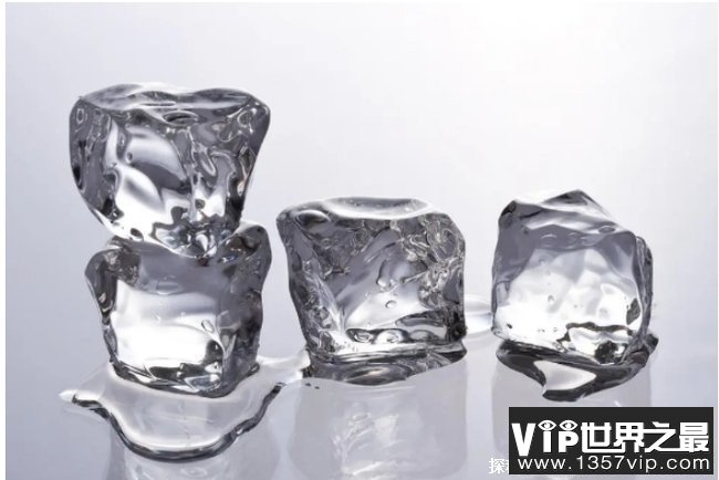 世界上最贵的冰块 每包价值2500块比较纯净(没有味道)