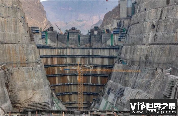 世界上最聪明的大坝 乌东德超级水电站(超级工程)