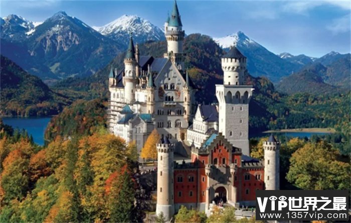 世界上最迷人的城堡 有一段动人心魄爱情故事(新天鹅堡)