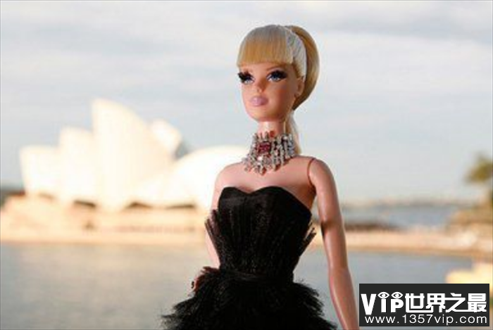 世界最贵的芭比娃娃 Stefano Canturi 芭比娃娃(价值30万美元)