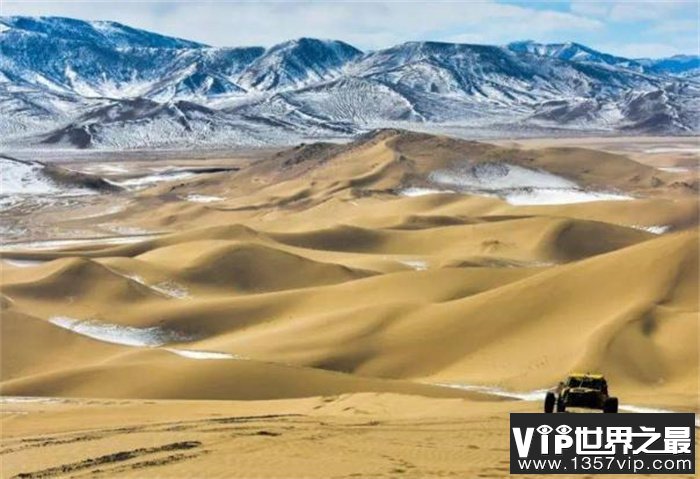 世界上海拔最高的沙漠 库木库里沙漠(海拔达4706米)