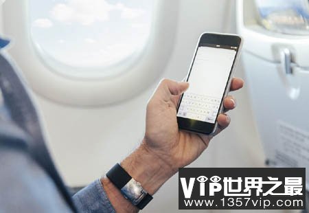 【辟谣】手机信号不干扰飞机 可以在飞机上用手机？