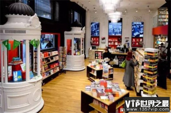 世界上最大的书店 福伊尔书店面积比较大(位于伦敦)