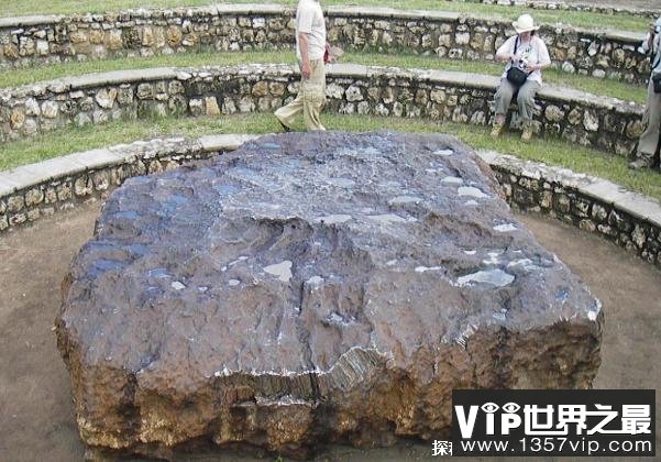 世界上最重的巨型陨石 霍巴陨石重达60吨(历史悠久)