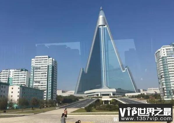 世界上最大的烂尾楼 朝鲜平壤的柳京饭店(于1987年动工)