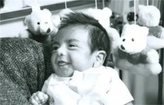 1984年美国母亲为给女儿续命 坚持给她移植狒狒心脏  结果如何