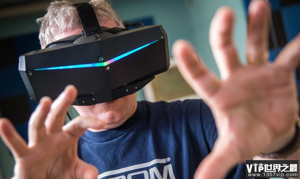VR头显为什么不受欢迎 你会购买VR头显吗