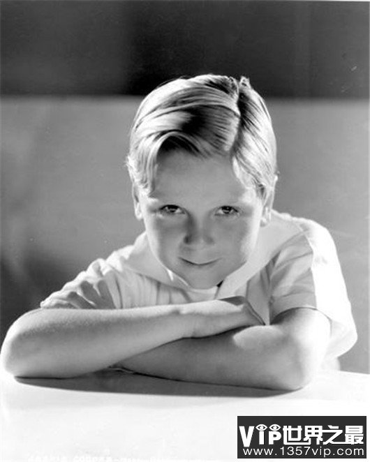 世界十大最年轻的奥斯卡奖得主，秀兰·邓波儿7岁获得了奥斯卡奖