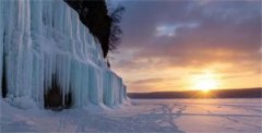 全球3大冬日奇观  冰封的旅游景点 把美丽定格到了瞬间